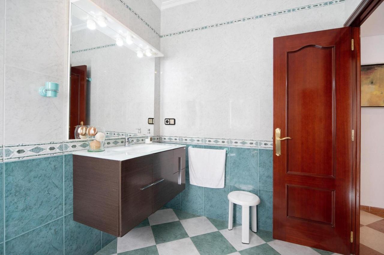 Grand Beachside Apartment - Cadiz Bagian luar foto